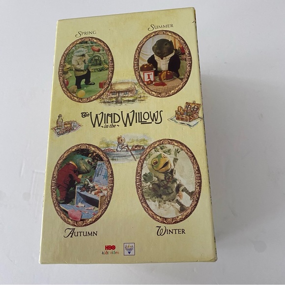 Wind in the willows Four Seasons. Preowned 4 vhs great HBO children’s movies - Picture 5 of 10